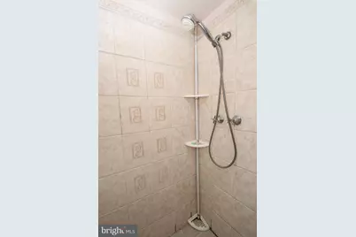 2734 W Country Club Road, Philadelphia, PA 19131 - Photo 18