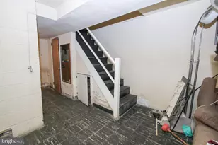 2734 W Country Club Rd, Philadelphia, PA 19131 - Photo 28