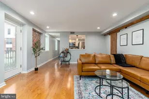 136 N 2nd St, Philadelphia, PA 19106 - Photo 2