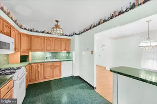 110 Greendale Rd, Philadelphia, PA 19154 - Photo 10