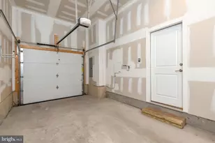 165 E Allen St, Philadelphia, PA 19125 - Photo 38