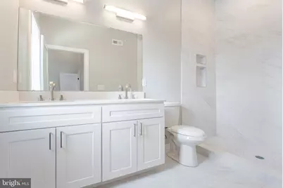 1320 S Opal #2, Philadelphia, PA 19146 - Photo 20