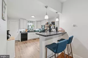 1833 Reed St, Philadelphia, PA 19146 - Photo 6