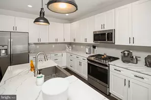 9241 Cambridge St, Philadelphia, PA 19114 - Photo 18