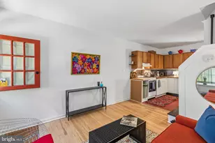 2410 Manning St, Philadelphia, PA 19103 - Photo 4