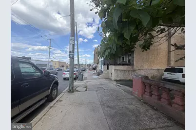 196 W Wyoming Avenue, Philadelphia, PA 19140 - Photo 8