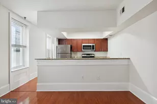 1604 Wallace St, Philadelphia, PA 19130 - Photo 4