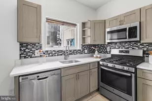 902 Emily St, Philadelphia, PA 19148 - Photo 6