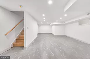 240 W Earlham Ter, Philadelphia, PA 19144 - Photo 36