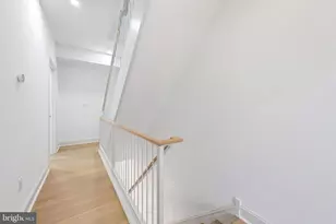240 W Earlham Ter, Philadelphia, PA 19144 - Photo 22