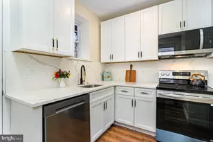 5637 Rodman St, Philadelphia, PA 19143 - Photo 10