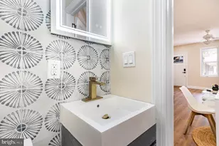 5637 Rodman St, Philadelphia, PA 19143 - Photo 12