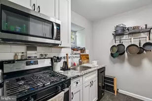 230 Hermitage St, Philadelphia, PA 19127 - Photo 28