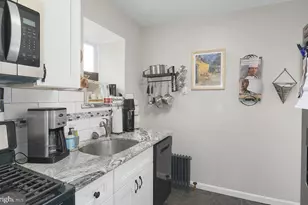 230 Hermitage St, Philadelphia, PA 19127 - Photo 32
