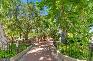 400 S 22nd St, Philadelphia, PA 19146 - Photo 20