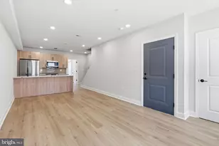 2709 Maya Ln, Philadelphia, PA 19131 - Photo 4