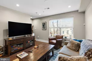 834 N 19th St, Philadelphia, PA 19130 - Photo 8