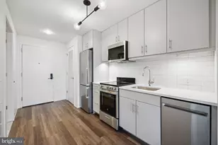 569 N 5th St, Philadelphia, PA 19123 - Photo 2