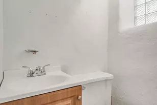 2414 Vista St, Philadelphia, PA 19152 - Photo 32