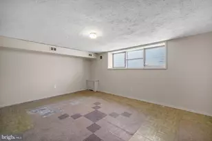 2414 Vista St, Philadelphia, PA 19152 - Photo 32