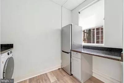 135 S 10th Street, Philadelphia, PA 19107 - Photo 8