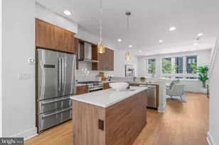 642 N 5th St, Philadelphia, PA 19123 - Photo 2