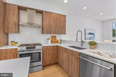 642 N 5th Street, Philadelphia, PA 19123 - Photo 4