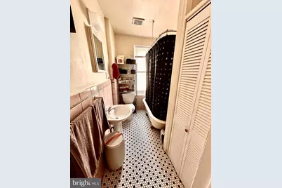 446 W Earlham Terrace, Philadelphia, PA 19144 - Photo 12