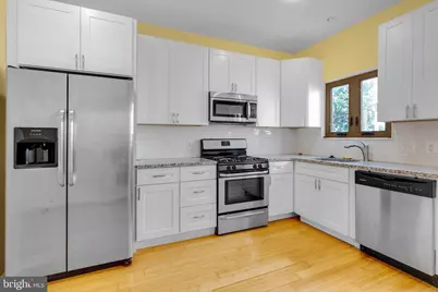 2476 Emerald Street, Philadelphia, PA 19125 - Photo 8