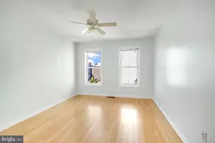 2476 Emerald St, Philadelphia, PA 19125 - Photo 18