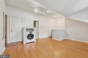 1029 Spruce St, Philadelphia, PA 19107 - Photo 8