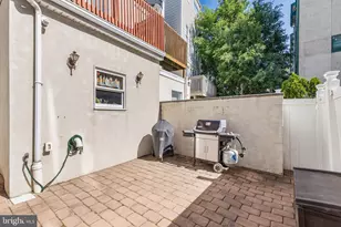 919 S 6th St, Philadelphia, PA 19147 - Photo 16