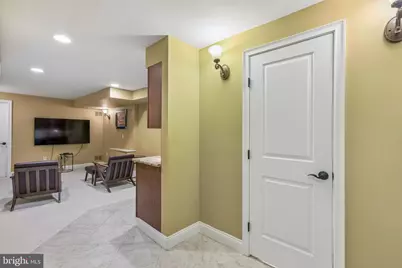 919 S 6th Street, Philadelphia, PA 19147 - Photo 42