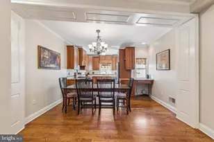 919 S 6th St, Philadelphia, PA 19147 - Photo 8