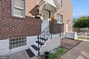 1025 Friendship St, Philadelphia, PA 19111 - Photo 2