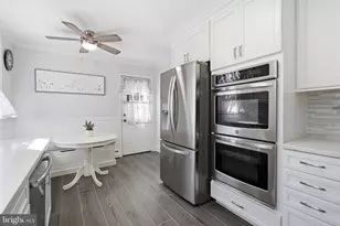 1025 Friendship St, Philadelphia, PA 19111 - Photo 10