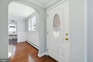 1025 Friendship St, Philadelphia, PA 19111 - Photo 4