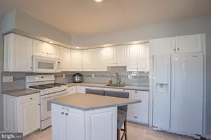 9223 Marsden St, Philadelphia, PA 19114 - Photo 8