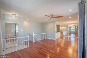 9223 Marsden St, Philadelphia, PA 19114 - Photo 4