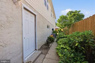9223 Marsden St, Philadelphia, PA 19114 - Photo 34