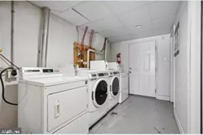 922 S 49th Street #1, Philadelphia, PA 19143 - Photo 18