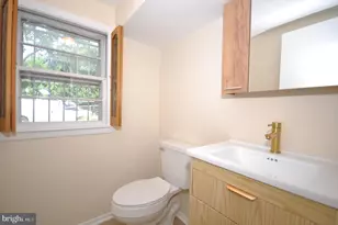15155 Milford St, Philadelphia, PA 19116 - Photo 32