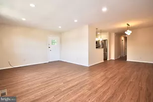 15155 Milford St, Philadelphia, PA 19116 - Photo 6