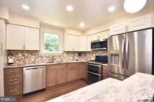 15155 Milford St, Philadelphia, PA 19116 - Photo 16