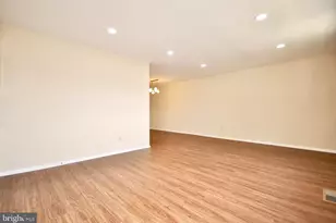 15155 Milford St, Philadelphia, PA 19116 - Photo 8