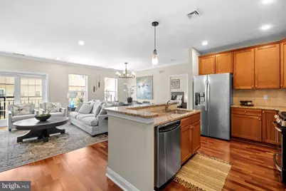 500 Admirals Way #402, Philadelphia, PA 19146 - Photo 6