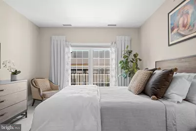 500 Admirals Way #402, Philadelphia, PA 19146 - Photo 18