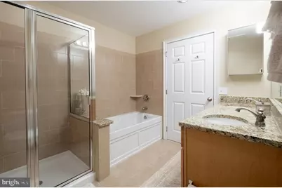 500 Admirals Way #402, Philadelphia, PA 19146 - Photo 22