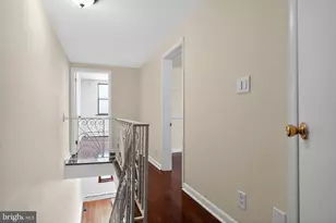 933 Fernon St, Philadelphia, PA 19148 - Photo 12