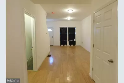 741 N 39th Street, Philadelphia, PA 19104 - Photo 4